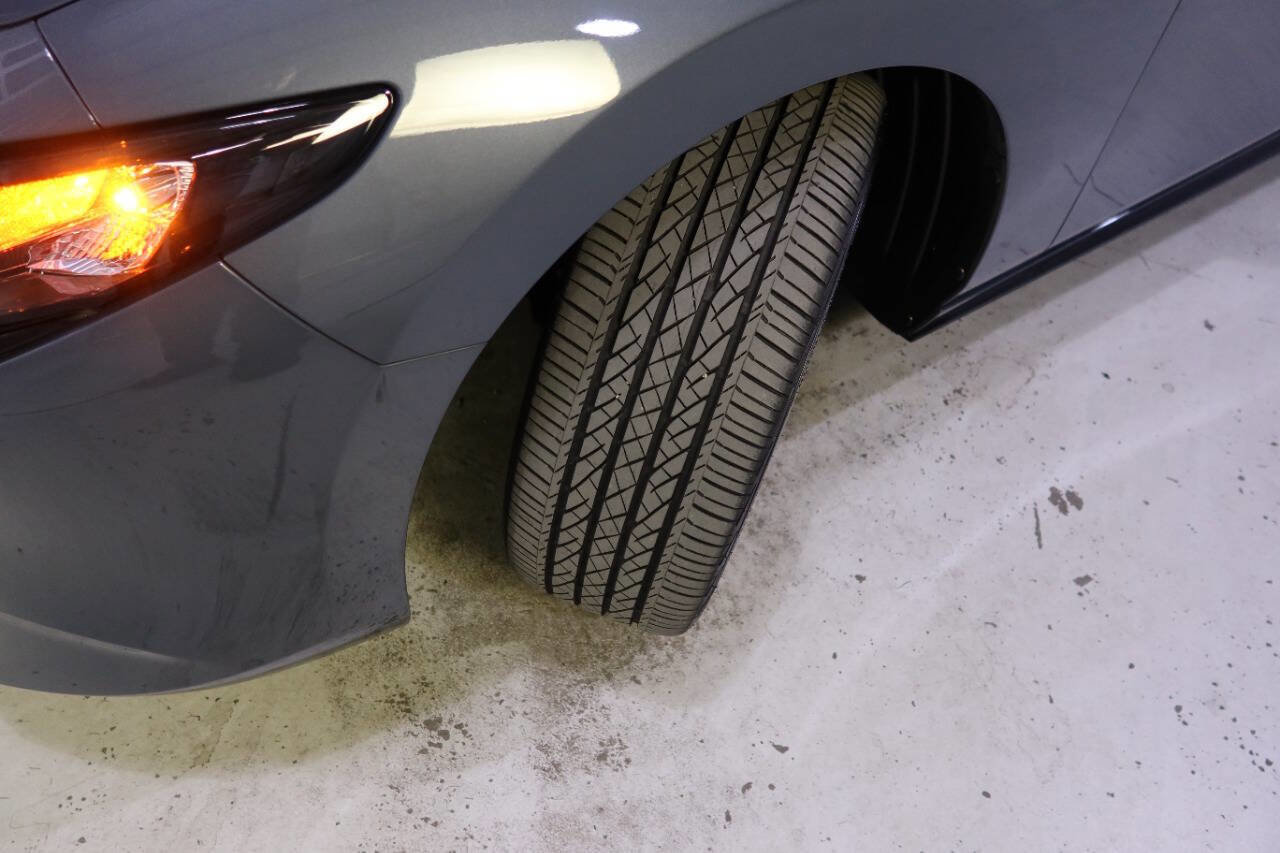 Used 2023 MAZDA MAZDA3 s image 11