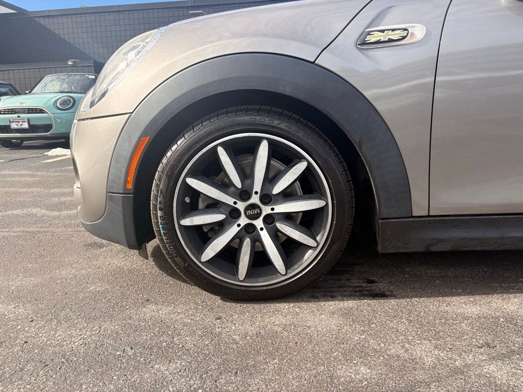 Used 2016 MINI Cooper S image 11