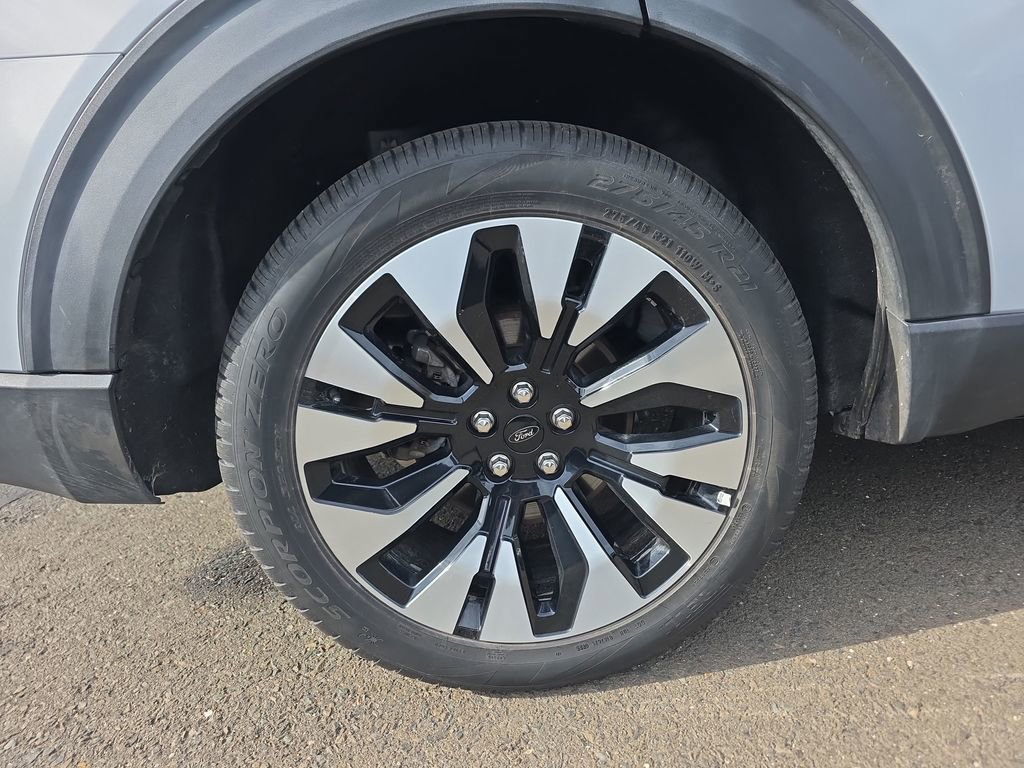 Used 2025 Ford Explorer Platinum w/ LUX Leather Package AWD/4WD image 12