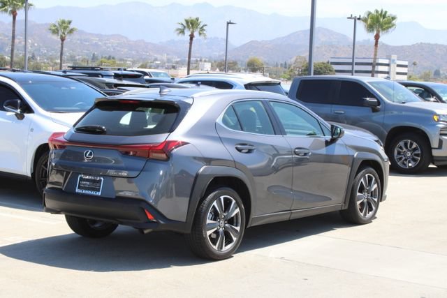 Certified 2025 Lexus UX 300h FWD image 21