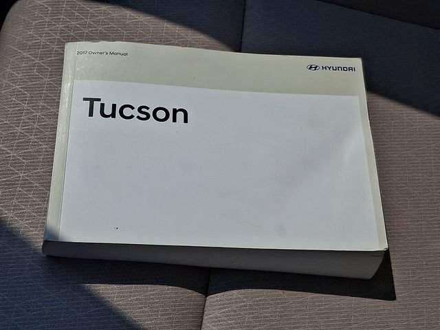 Used 2017 Hyundai Tucson Sport AWD/4WD image 27