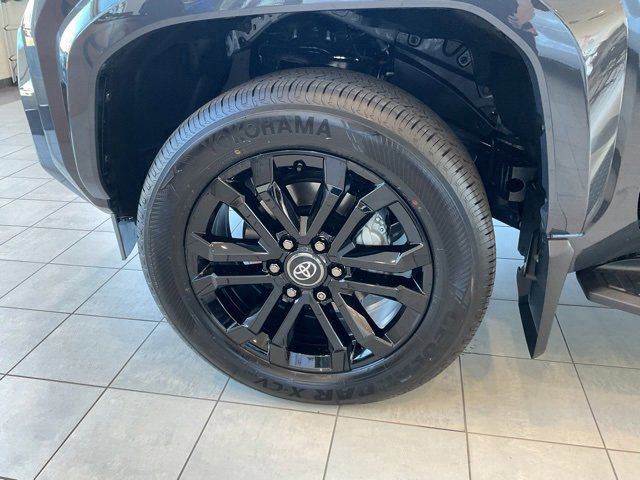 New 2025 Toyota 4Runner 4WD image 9