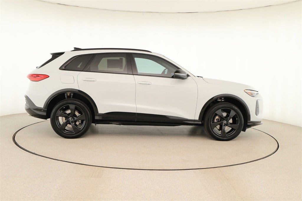 New 2025 Audi Q5 Premium Plus image 8