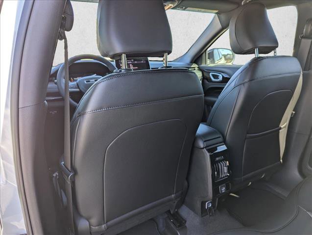 New 2026 Jeep Compass Latitude AWD/4WD image 23