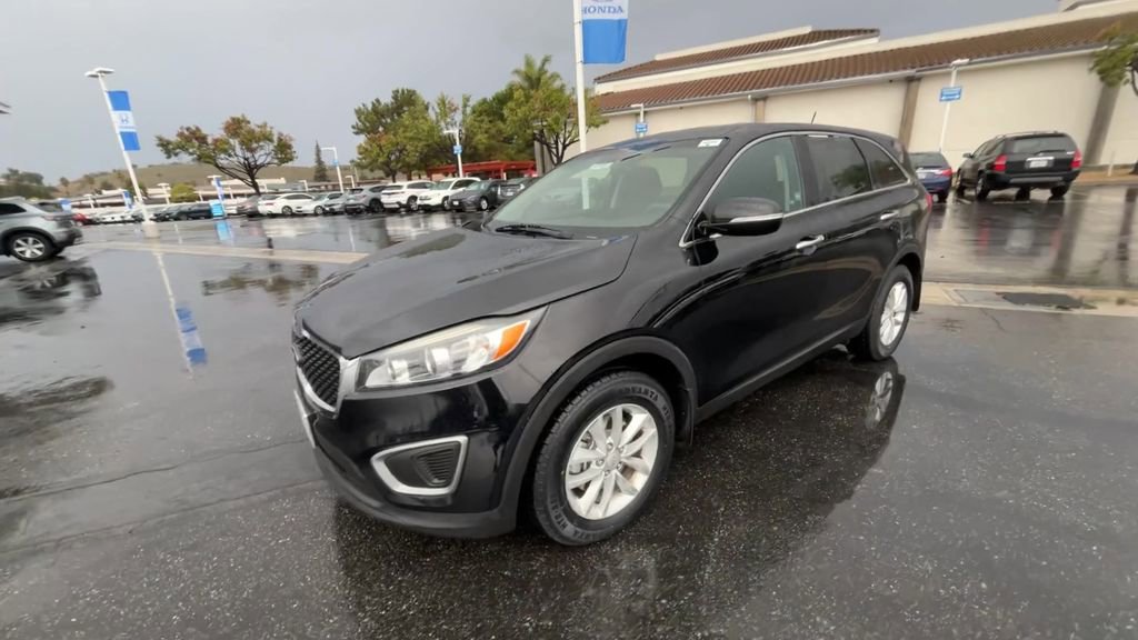 Used 2016 Kia Sorento L image 4