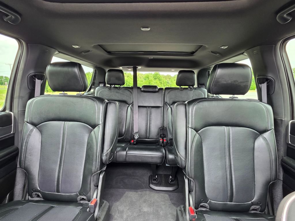 Used 2025 Jeep Wagoneer Series II w/ Convenience Group I AWD/4WD image 30
