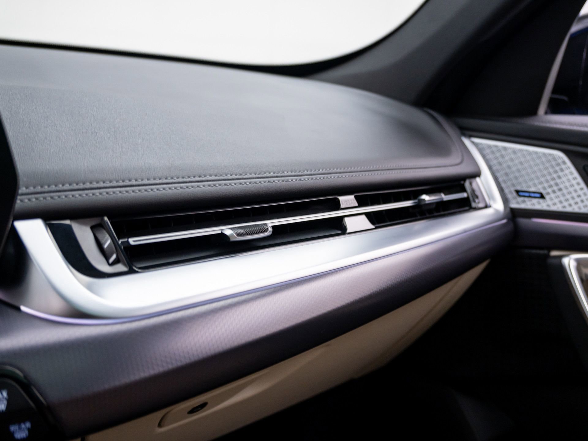 Certified 2023 BMW X1 xDrive28i w/ Premium Package image 27