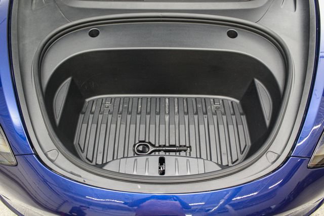 Used 2023 Tesla Model 3 Standard Range RWD image 29