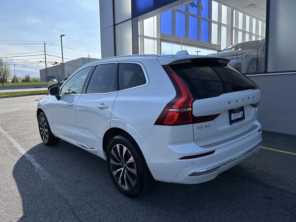 Used 2023 Volvo XC60 B5 Plus w/ Climate Package AWD/4WD image 6