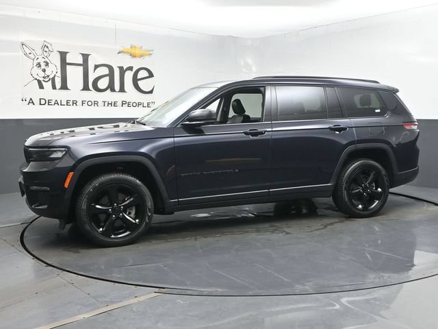Used 2024 Jeep Grand Cherokee L Limited w/ Black Appearance Package AWD/4WD image 33