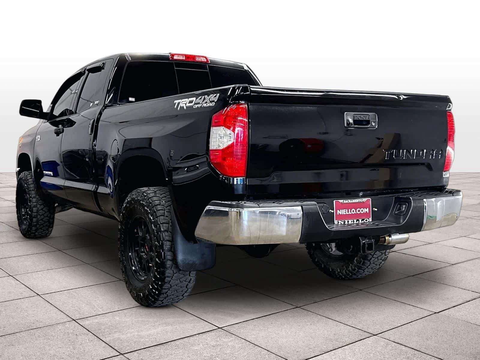 Used 2017 Toyota Tundra SR5 w/ TRD Off Road Package AWD/4WD image 14