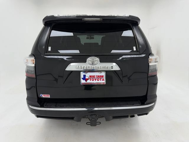 Used 2015 Toyota 4Runner Limited AWD/4WD image 39