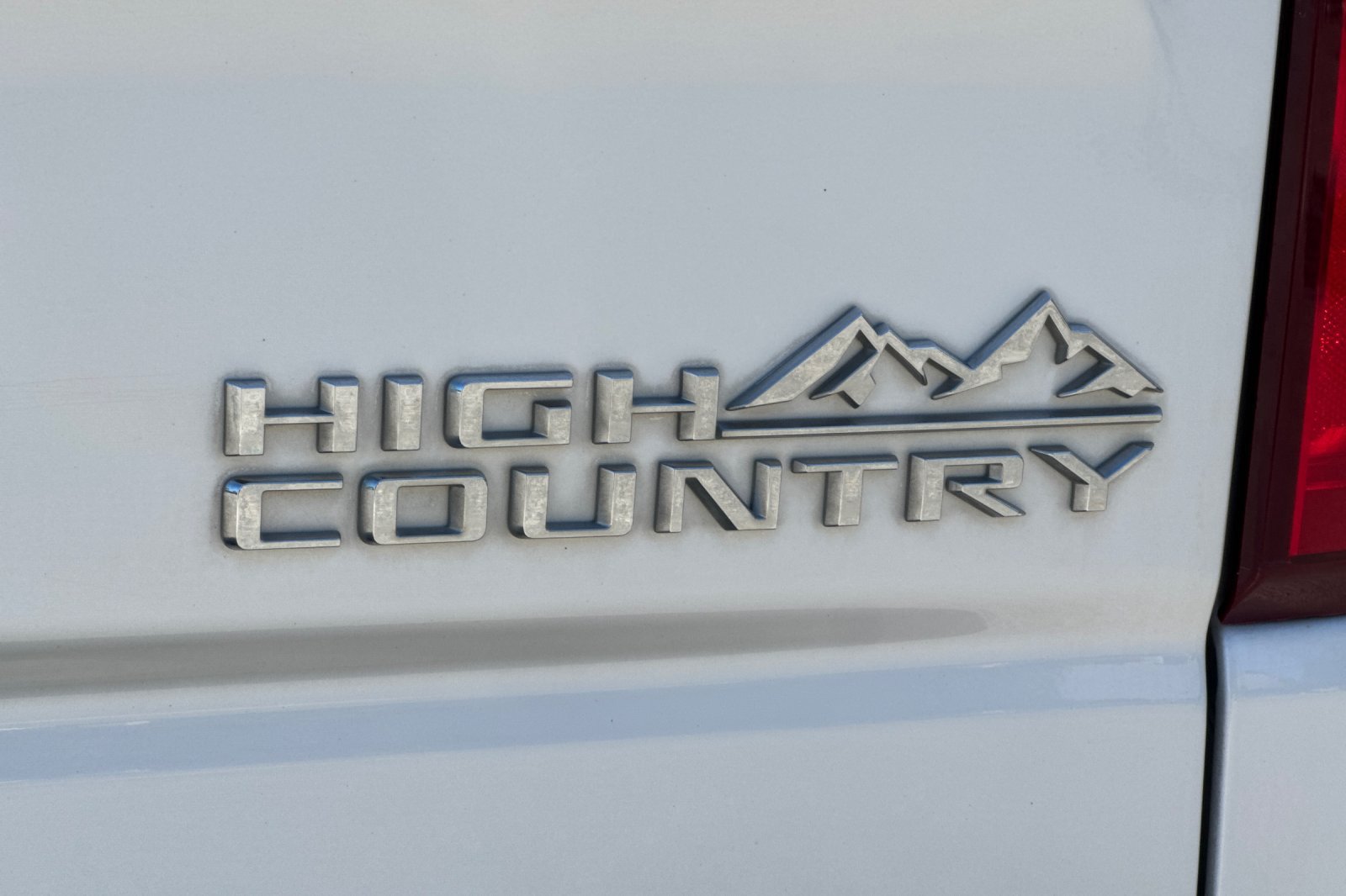 Used 2021 Chevrolet Silverado 1500 High Country w/ Technology Package AWD/4WD image 26