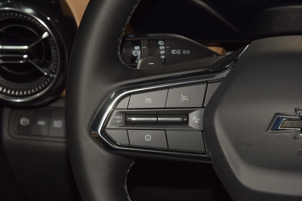New 2027 Chevrolet Equinox ACTIV w/ Safety and Technology Package AWD/4WD image 38