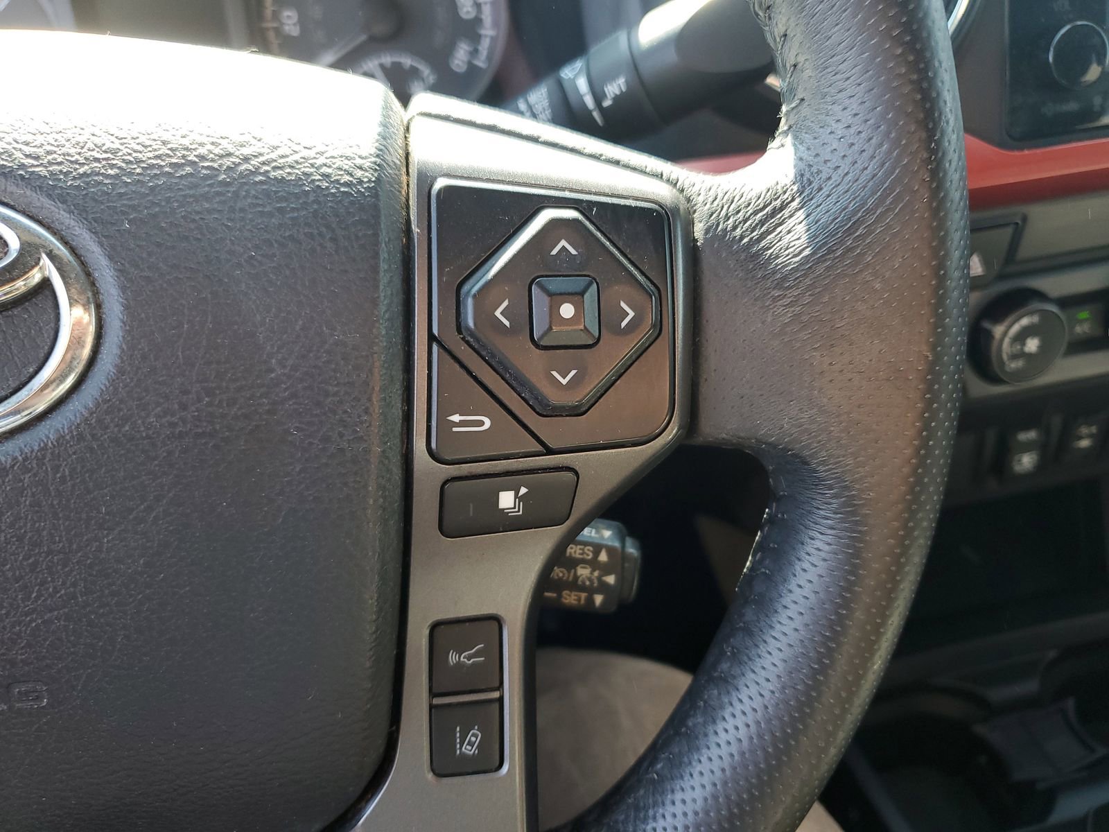 Certified 2019 Toyota Tacoma TRD Sport image 22