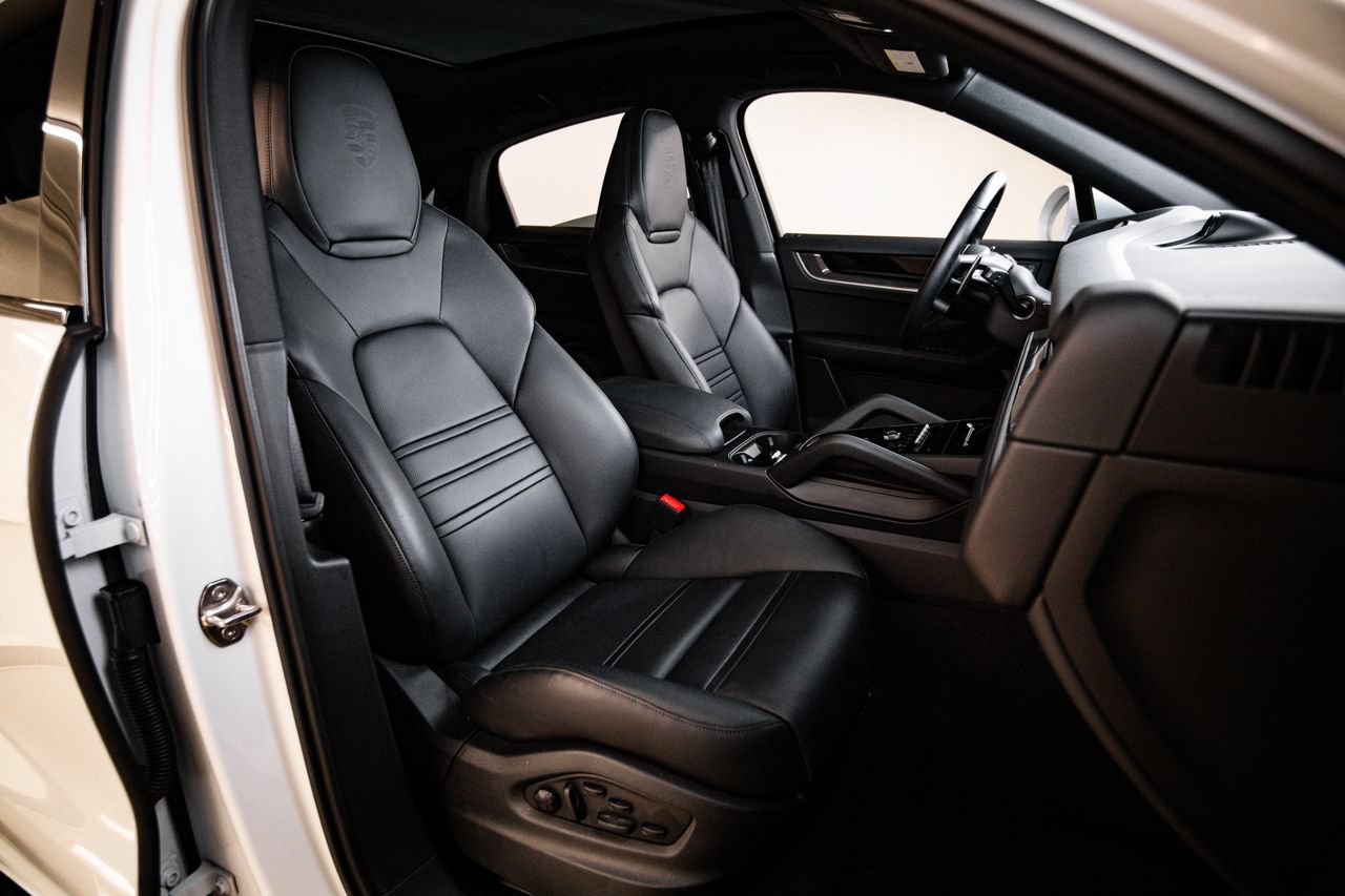 Certified 2026 Porsche Cayenne Coupe AWD/4WD image 29