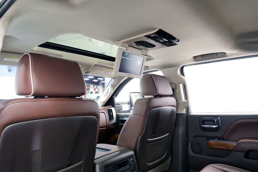 Used 2015 Chevrolet Silverado 3500 High Country w/ Duramax Plus Package image 22