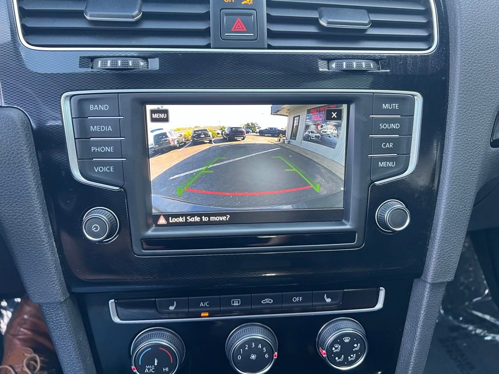 Used 2017 Volkswagen GTI SE FWD image 42