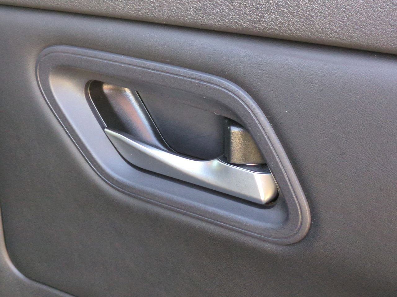 Certified 2024 Nissan Rogue SV image 33