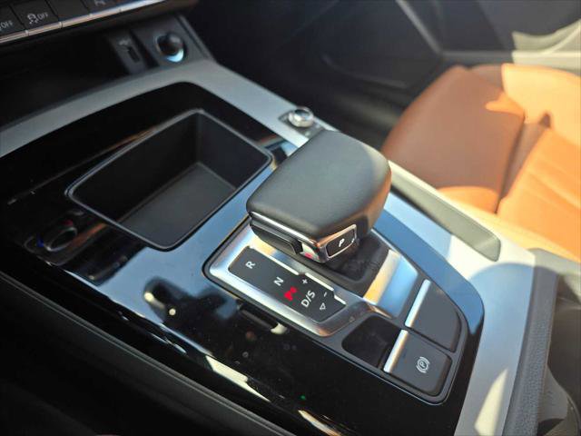 Used 2025 Audi Q5 2.0T Premium w/ Convenience Plus Package AWD/4WD image 33
