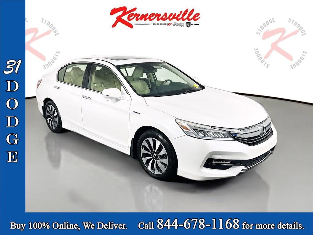 Used 2017 Honda Accord Touring image 1