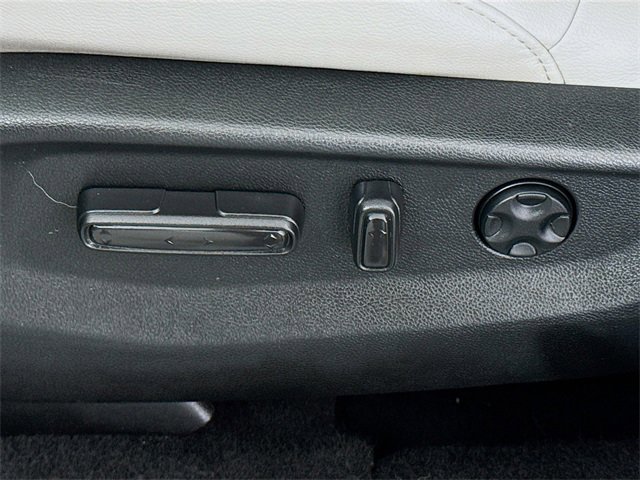 Used 2020 Honda CR-V EX-L image 12