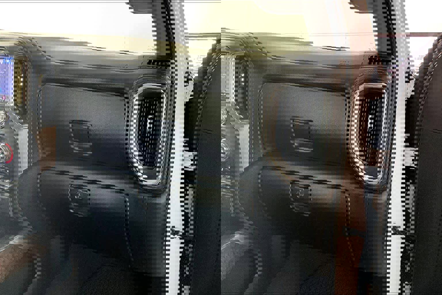 Used 2020 GMC Sierra 2500 Denali w/ Denali Ultimate Package image 20