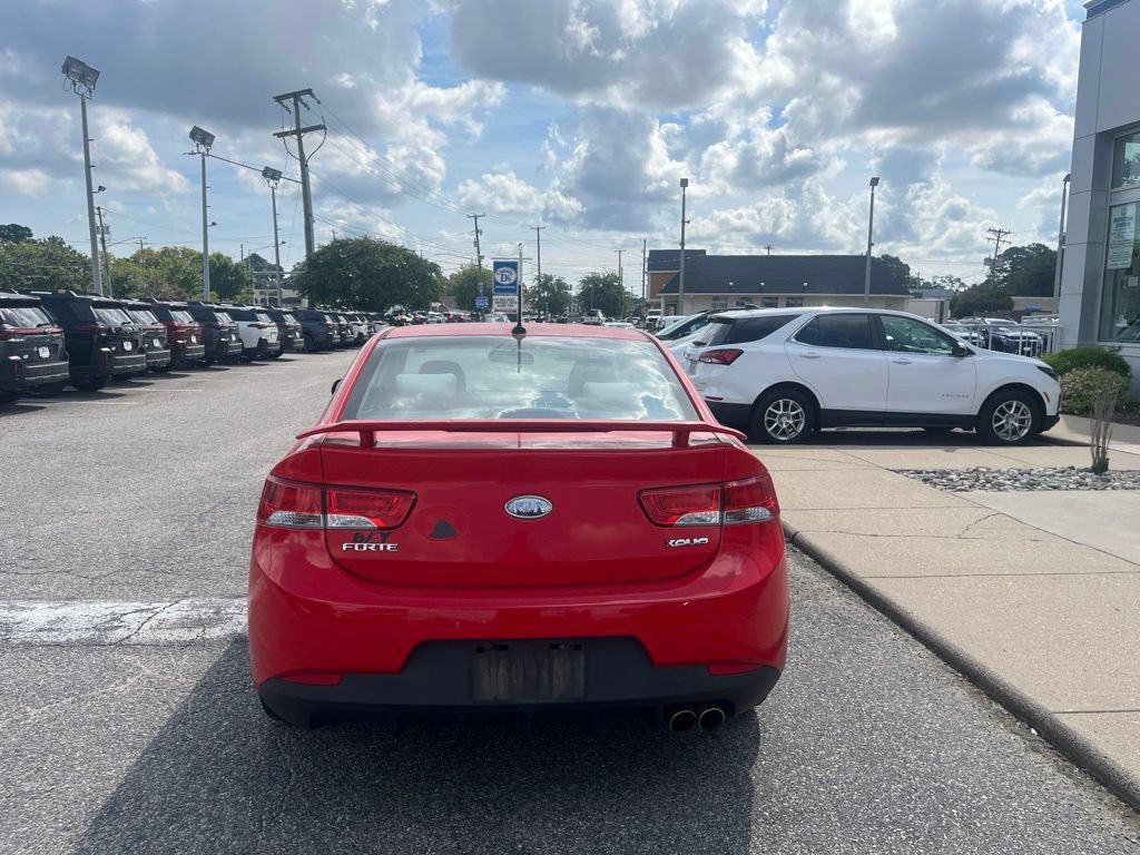 Used 2011 Kia Forte Koup SX FWD image 5