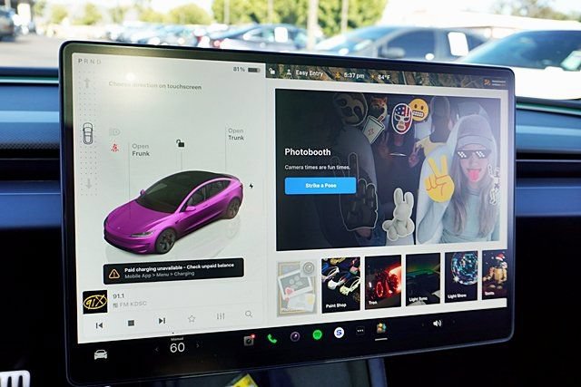 Used 2025 Tesla Model 3 Performance AWD/4WD image 32