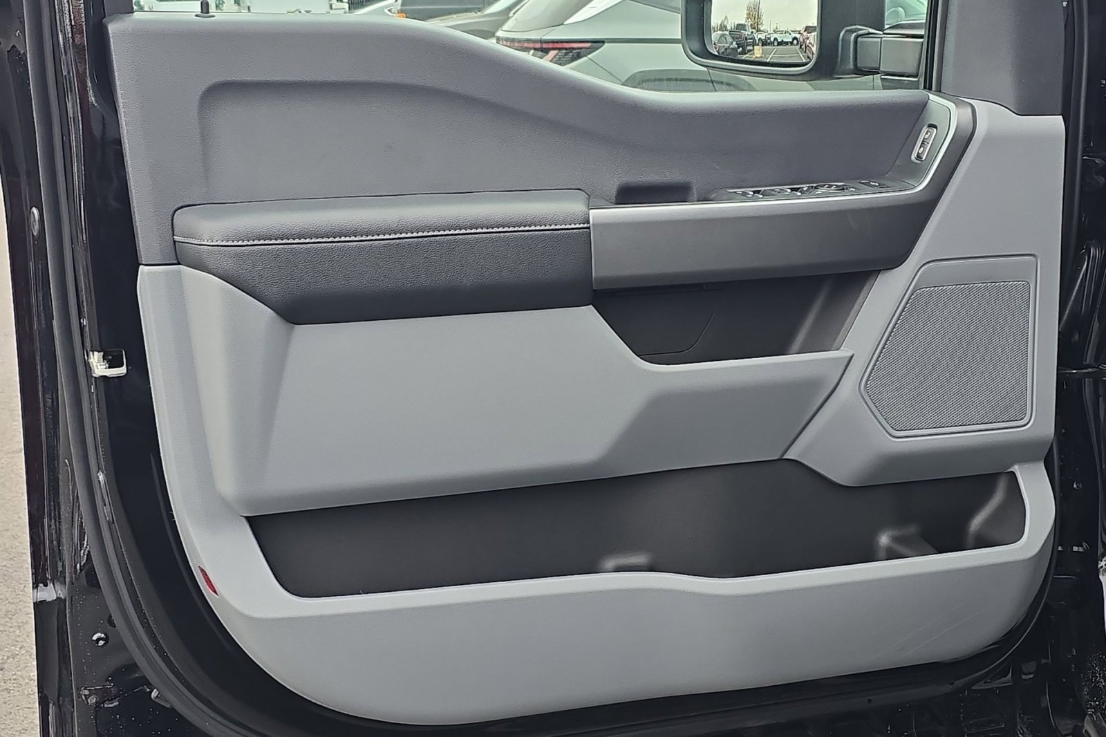 New 2026 Ford F250 XLT w/ FX4 Off-Road Package image 15