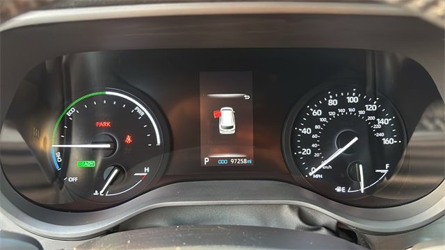 Used 2021 Toyota Sienna XLE image 18