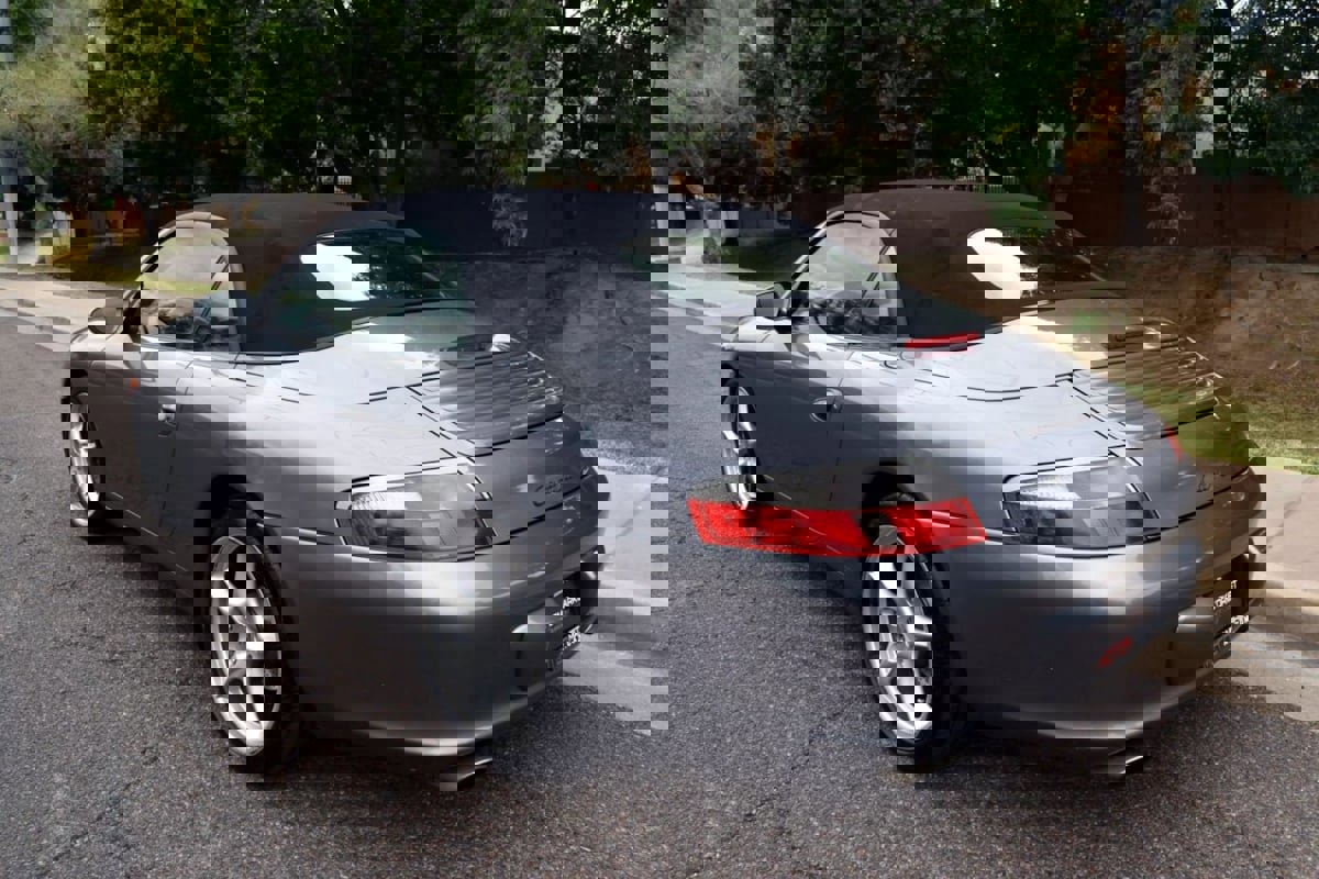 Used 2002 Porsche 911 Cabriolet image 5