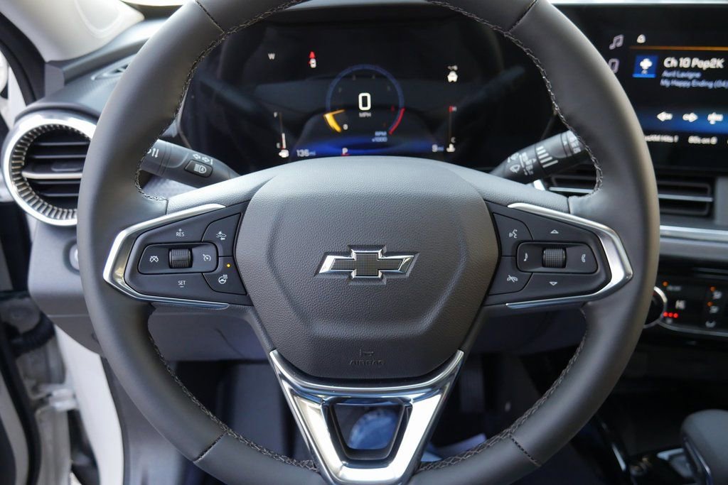 New 2026 Chevrolet Trax ACTIV w/ Sunroof Package image 11