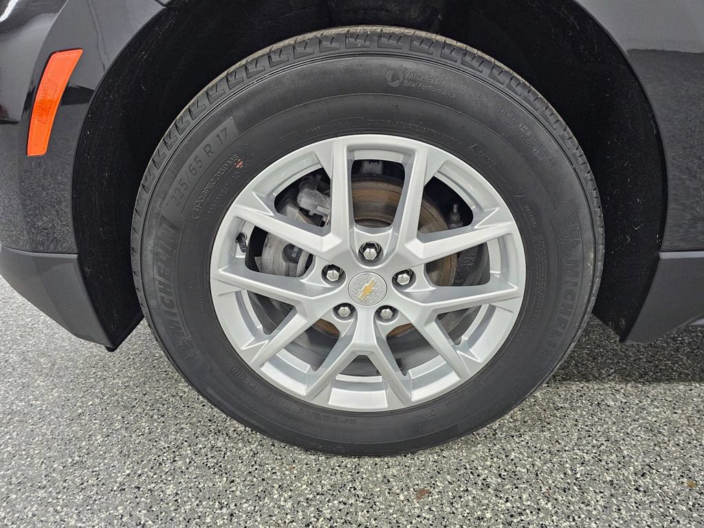 Certified 2024 Chevrolet Equinox LT FWD image 9