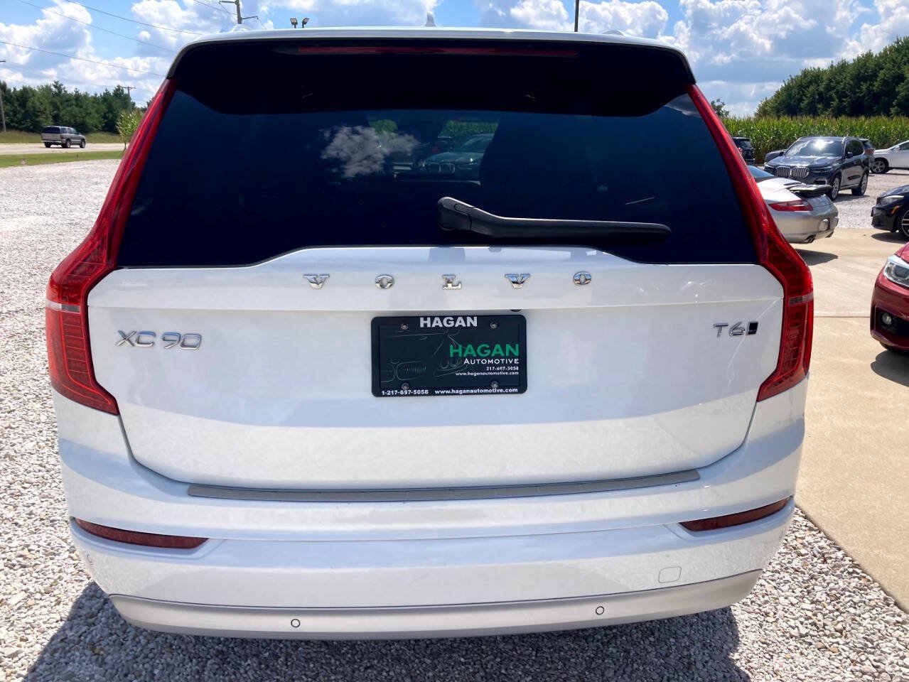 Used 2022 Volvo XC90 T6 Momentum w/ Climate Package AWD/4WD image 6