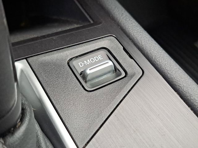 Used 2025 Nissan Kicks S image 19