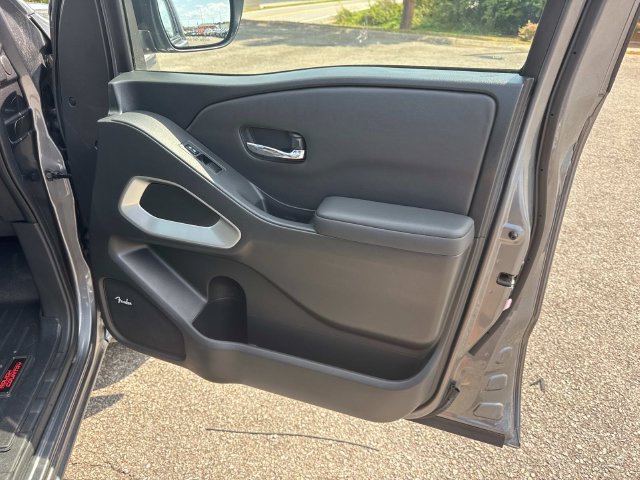 Used 2024 Nissan Frontier SL AWD/4WD image 25
