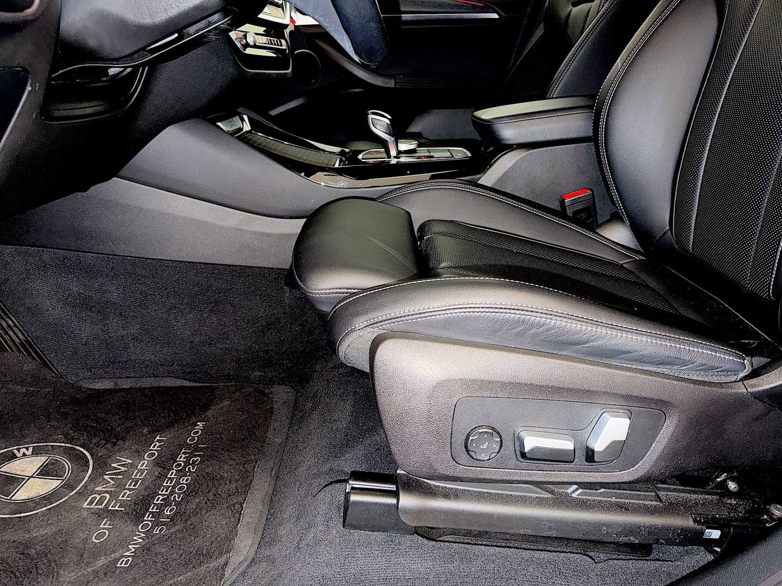 Certified 2024 BMW X3 xDrive30i w/ Convenience Package image 10