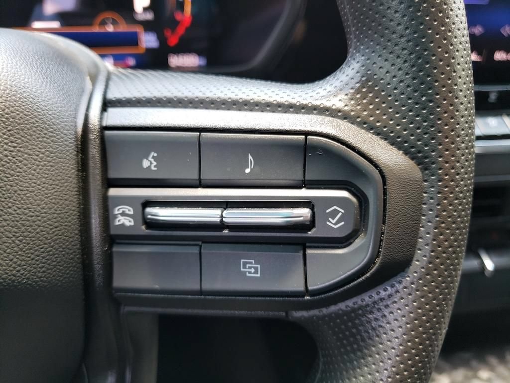 Used 2024 Chevrolet Colorado Trail Boss w/ Advanced Trailering Package AWD/4WD image 13
