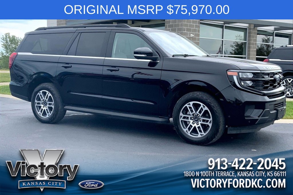 Used 2025 Ford Expedition Max Active AWD/4WD image 1