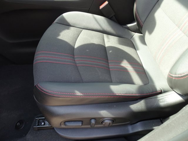 Used 2022 Chevrolet Equinox RS FWD image 15