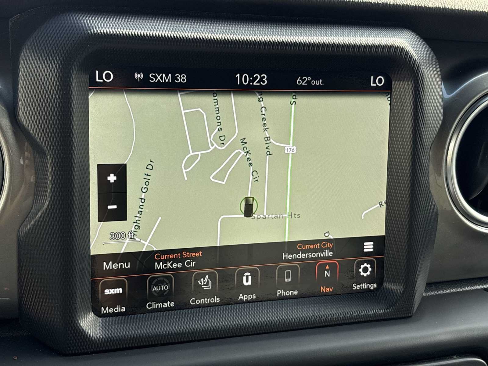 Used 2020 Jeep Wrangler Unlimited Sahara AWD/4WD image 14