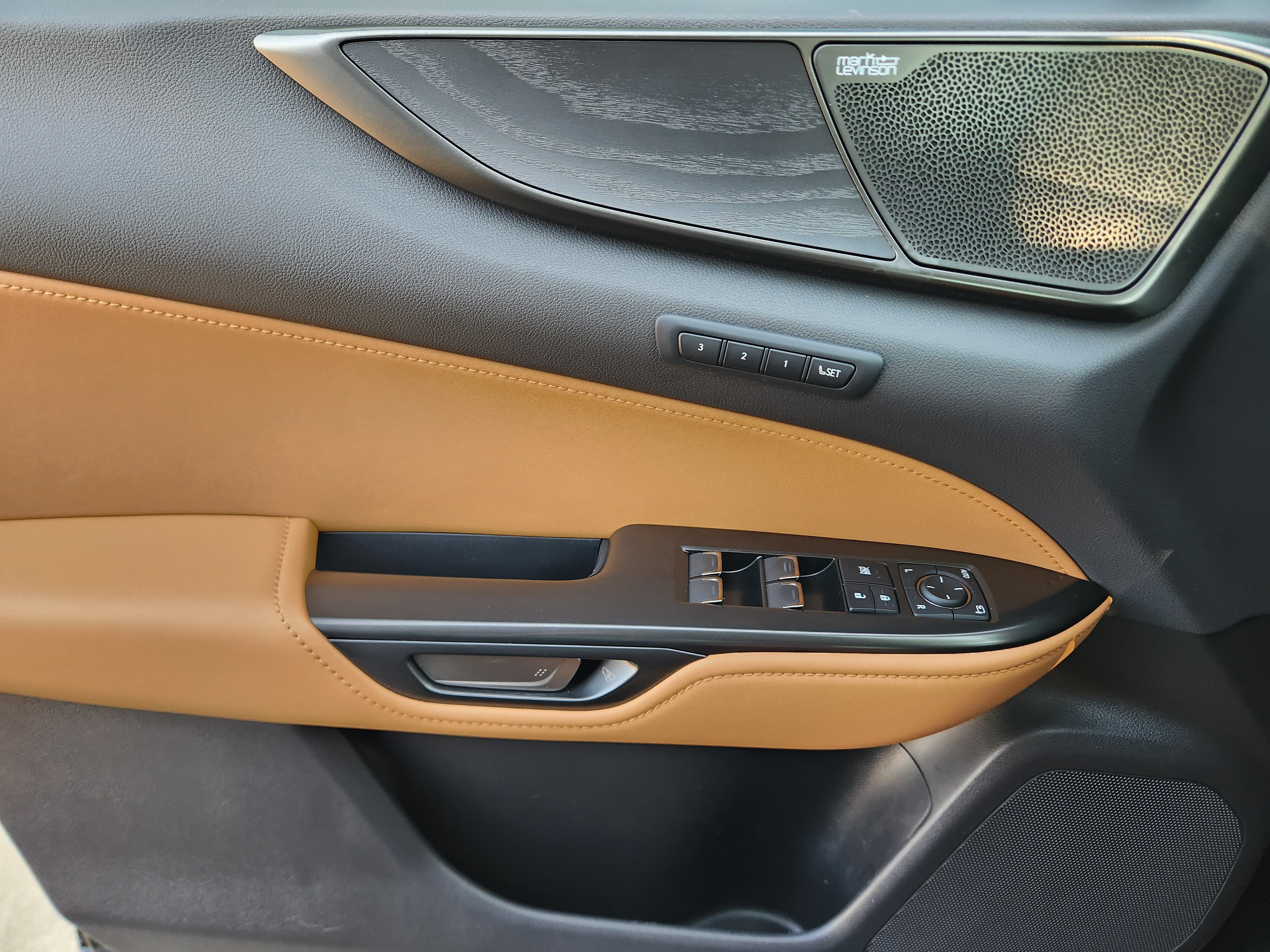 Certified 2022 Lexus NX 350h AWD w/ Vision Package image 17