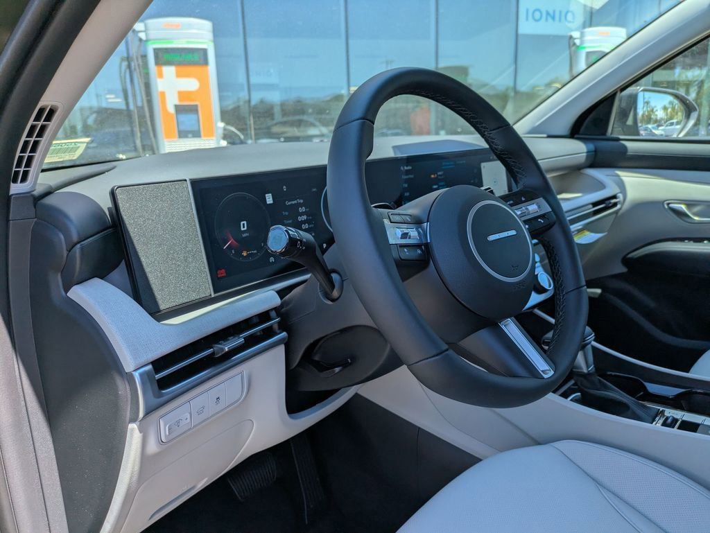 New 2025 Hyundai Tucson SEL image 13