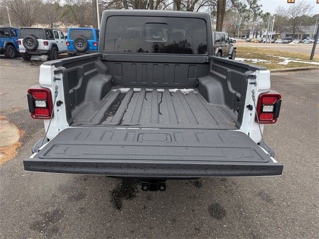 New 2026 Jeep Gladiator Sport AWD/4WD image 21
