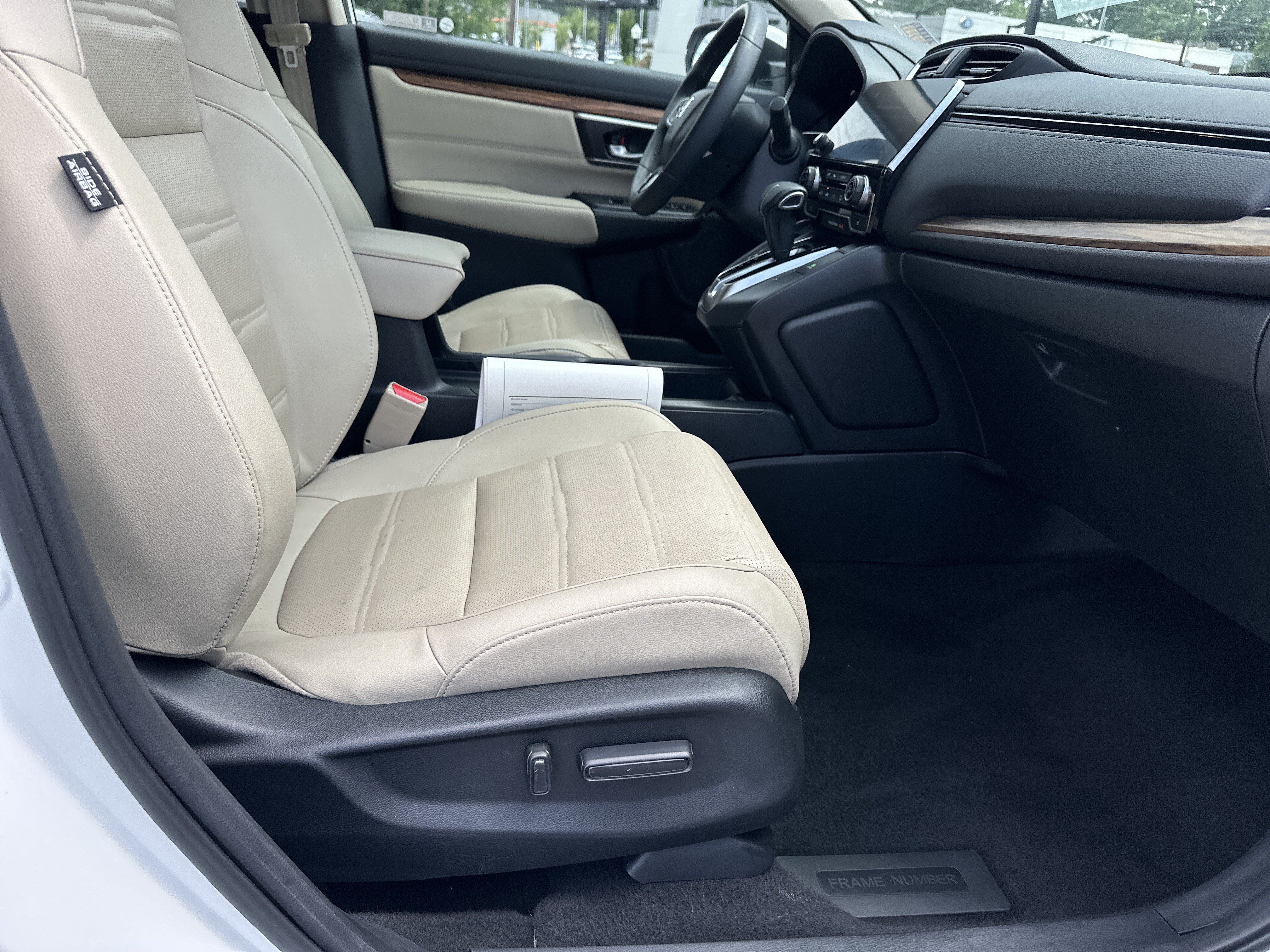 Used 2019 Honda CR-V Touring image 15
