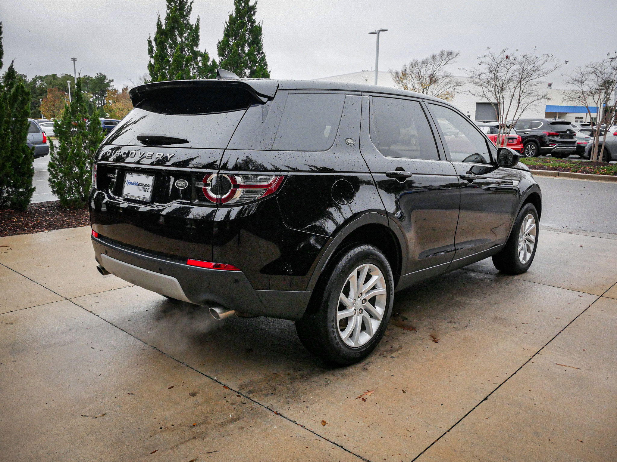 Used 2019 Land Rover Discovery Sport HSE image 10
