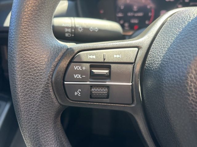 Used 2025 Honda Accord SE image 7