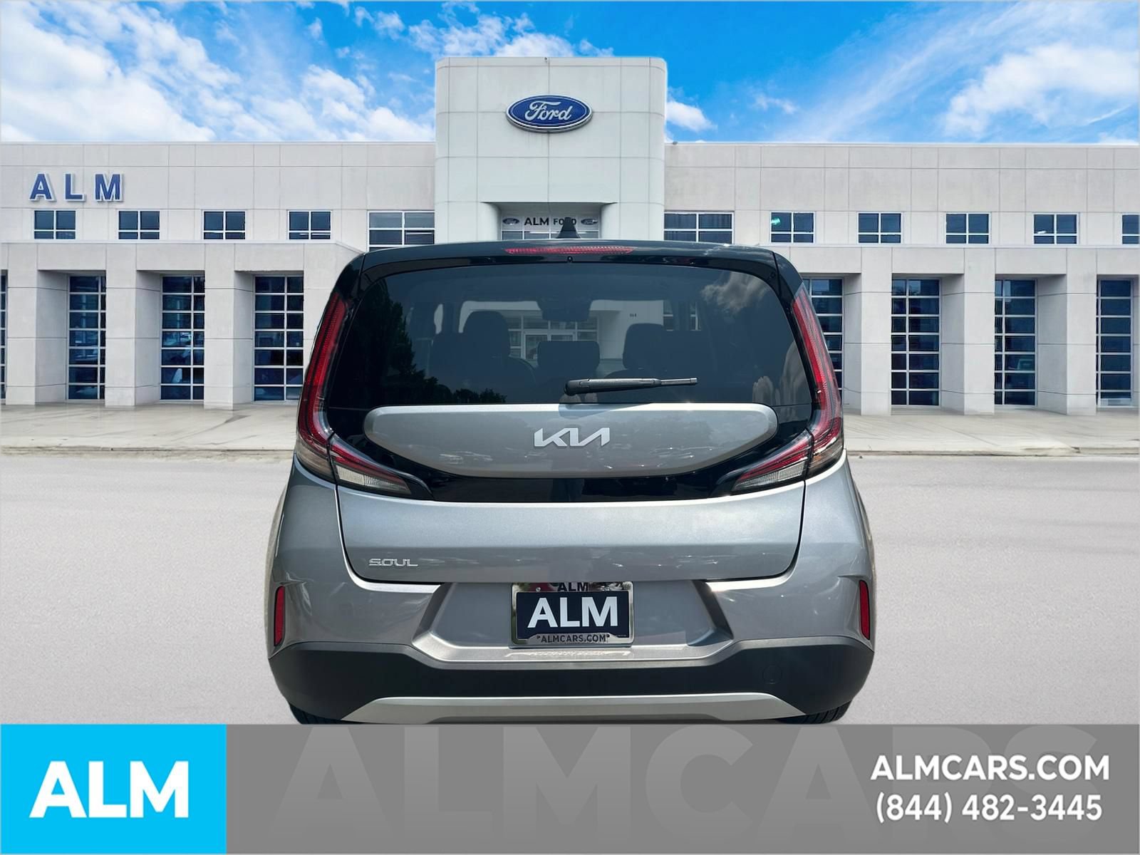 Used 2025 Kia Soul LX w/ LX Technology Package FWD image 6