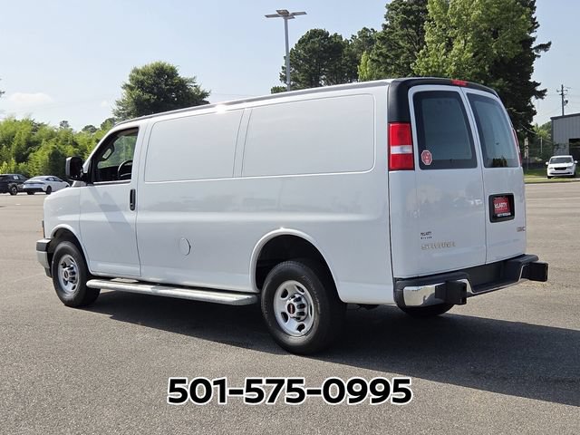 Used 2024 GMC Savana 2500 w/ Driver Convenience Package RWD image 3